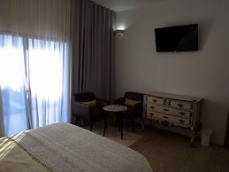 Degebe Country House