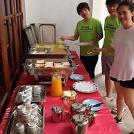 Mahakumara White House Hotel