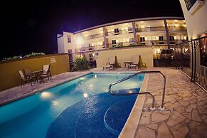 Barrokas Hotel & Suites