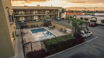 Barrokas Hotel & Suites