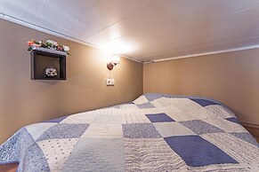 Apartments on Bolshoy Prospekt P.S.