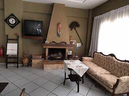 Kleopatra Traditional Hotel Apartments