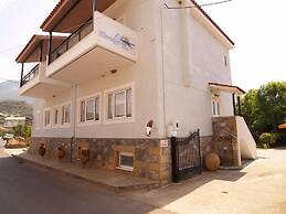 Kleopatra Traditional Hotel Apartments