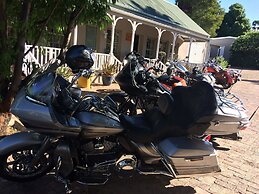 Housemartin Guest Lodge