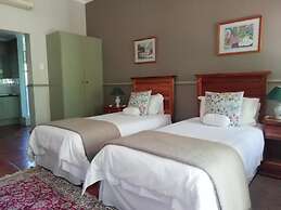 Housemartin Guest Lodge