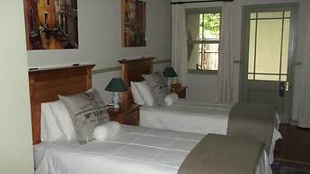 Housemartin Guest Lodge