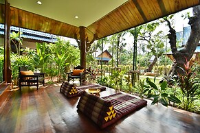 The Nine Thipthara Klongson Resort