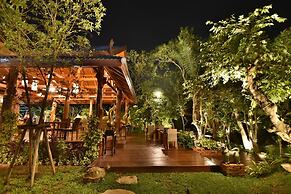 The Nine Thipthara Klongson Resort