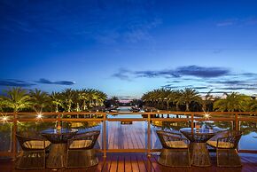 Thousand Cranes Sanya Yazhou Bay Int'l Exchange Centre