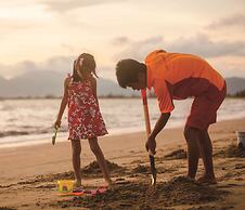 Thousand Cranes Sanya Yazhou Bay Int'l Exchange Centre