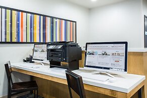 Holiday Inn Express & Suites Rapid City - Rushmore South by IHG