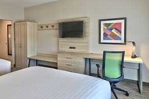 Holiday Inn Express & Suites Roswell by IHG