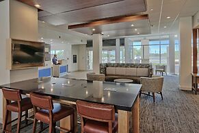 Holiday Inn Express & Suites Roswell by IHG