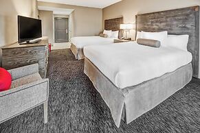 Black Fox Lodge Pigeon Forge, Tapestry Collection by Hilton