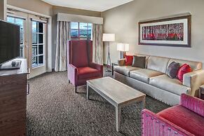 Black Fox Lodge Pigeon Forge, Tapestry Collection by Hilton