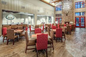 Black Fox Lodge Pigeon Forge, Tapestry Collection by Hilton