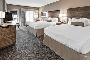 Black Fox Lodge Pigeon Forge, Tapestry Collection by Hilton