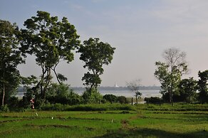 Water's Edge Anuradhapura