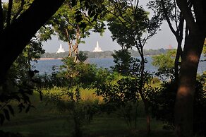 Water's Edge Anuradhapura