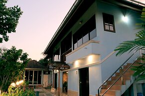 Baanrimnam Resort Trat