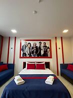 Rock Hotel First Line