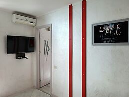Rock Hotel First Line
