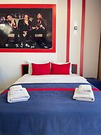 Rock Hotel First Line