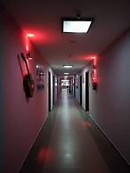 Rock Hotel First Line