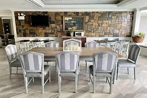 Garden Paradise Hotel & Serviced Apartment