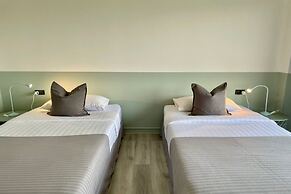 Garden Paradise Hotel & Serviced Apartment