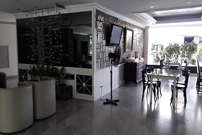 Garden Paradise Hotel & Serviced Apartment