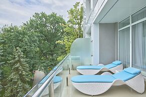 SPA HOTEL NEMO with dolphins