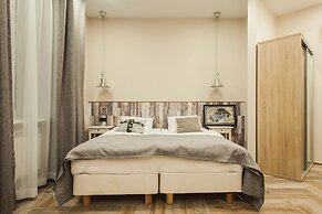 Mikhail Strogov Hotel