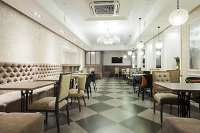 Mikhail Strogov Hotel