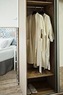 Mikhail Strogov Hotel