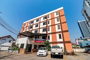 Grannylla Residence Charoenkrung