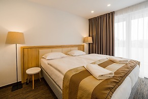 Hotel Dolphin