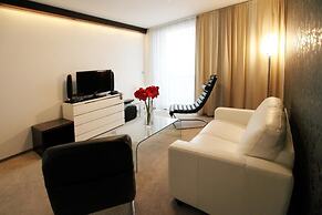 Hotel Dolphin
