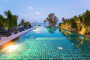 SEAnery Beach Resort