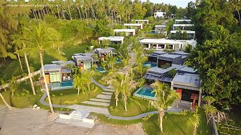 SEAnery Beach Resort