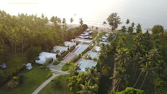 SEAnery Beach Resort