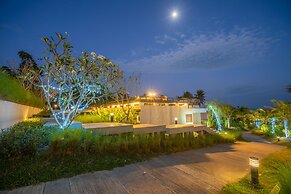 SEAnery Beach Resort