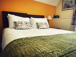 The Robin Hill Hotel