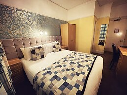 The Robin Hill Hotel