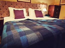 The Robin Hill Hotel