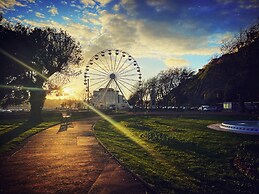 The Robin Hill Hotel