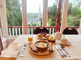 The Robin Hill Hotel