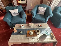 The Robin Hill Hotel