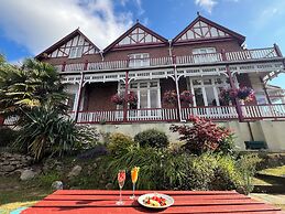 The Robin Hill Hotel