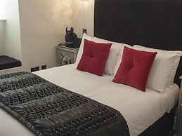 Ship Leopard Hotel – No Children